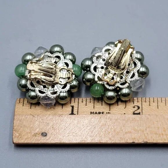Vintage Green Cluster Bead Clip on Earrings 1" - Picture 2 of 6